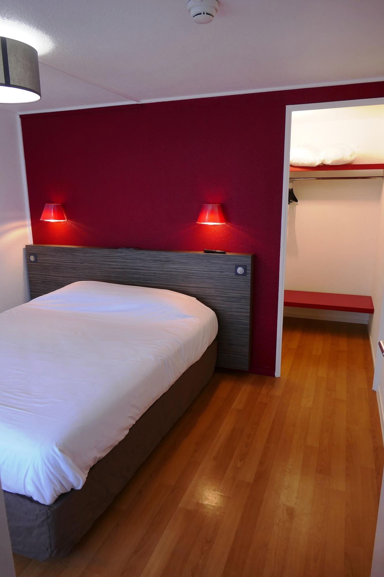 Kyriad Rouen Sud - Oissel Сент-Етьєнн-дю-Рувре Екстер'єр фото