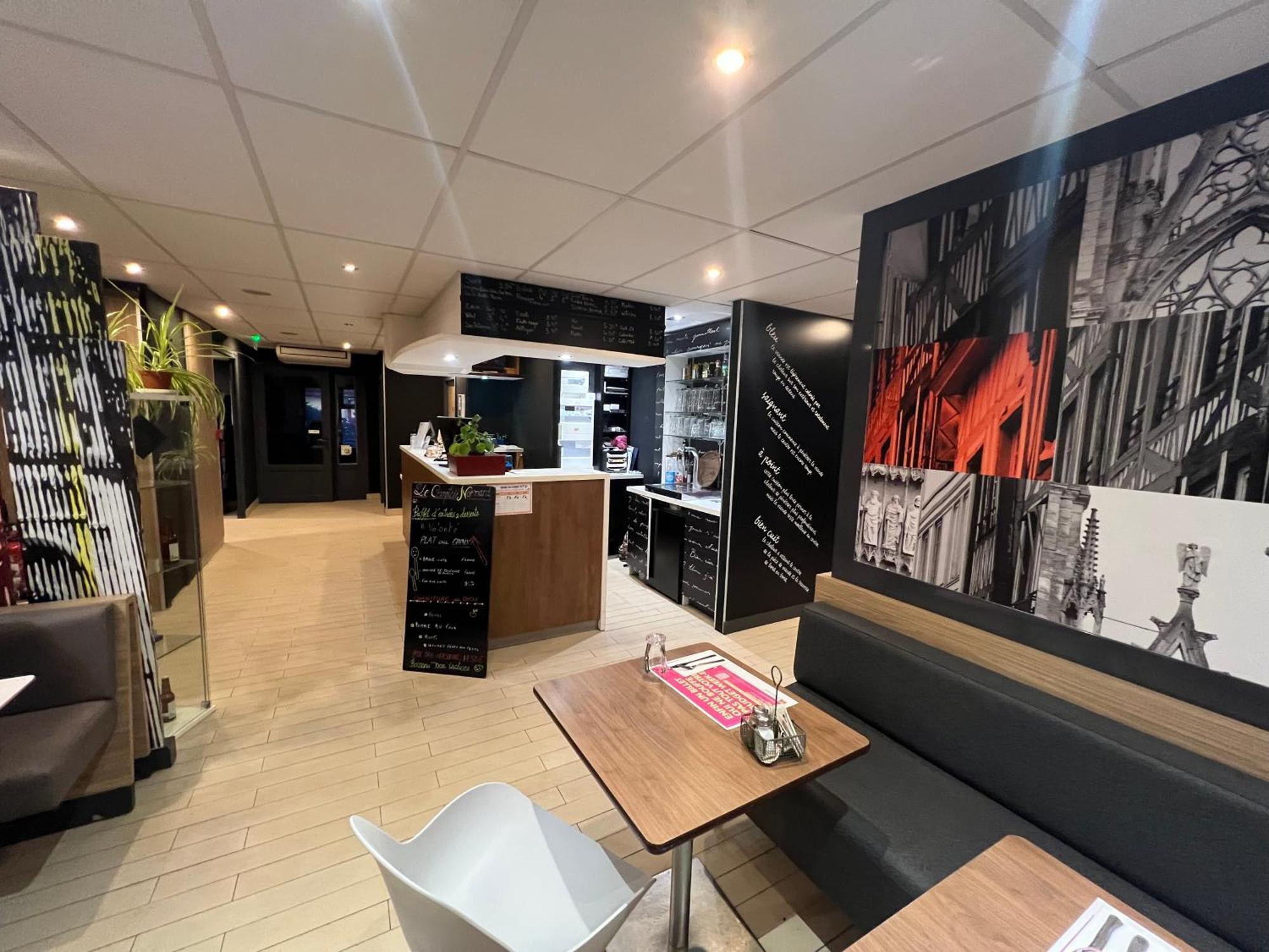 Kyriad Rouen Sud - Oissel Сент-Етьєнн-дю-Рувре Екстер'єр фото