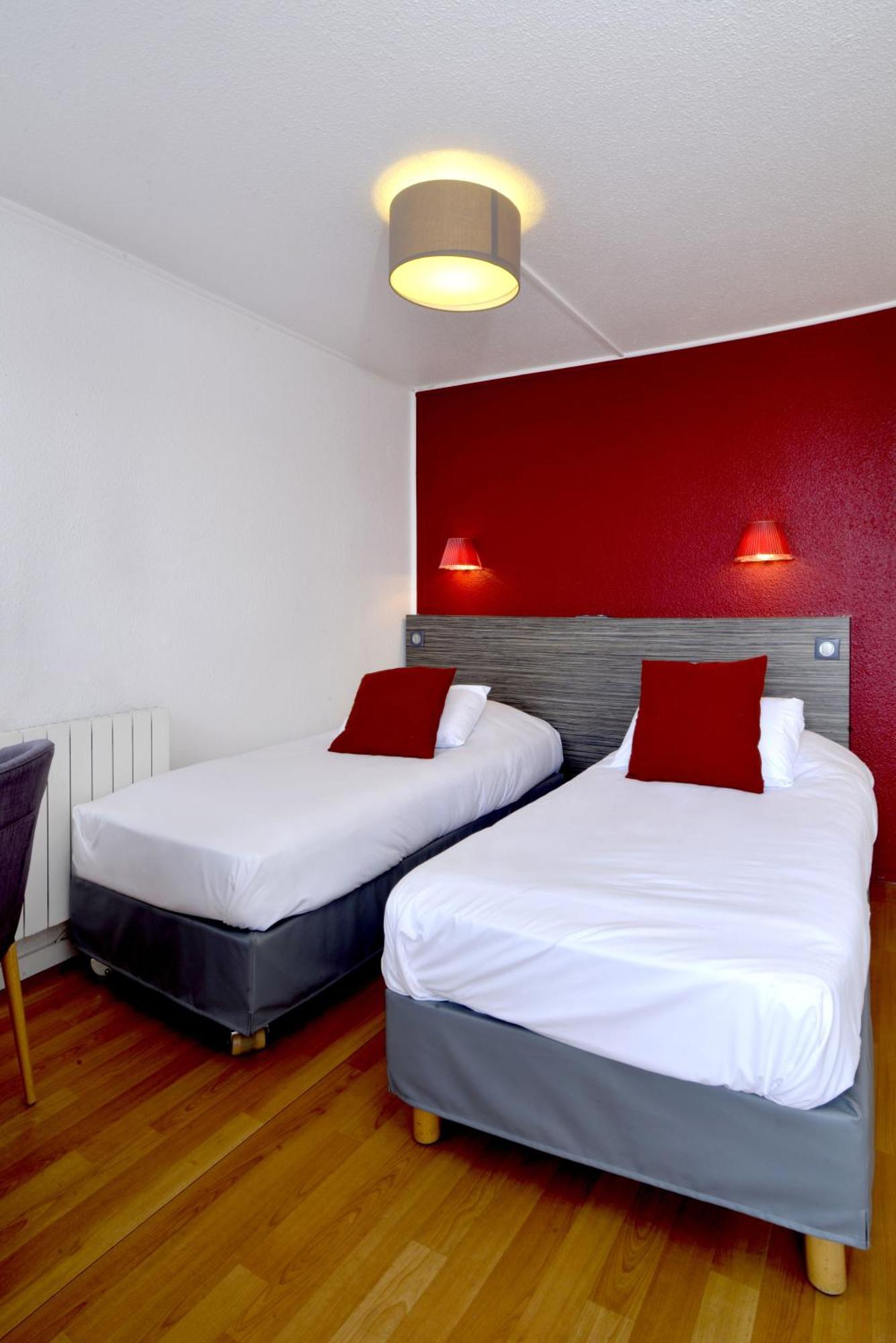 Kyriad Rouen Sud - Oissel Сент-Етьєнн-дю-Рувре Екстер'єр фото